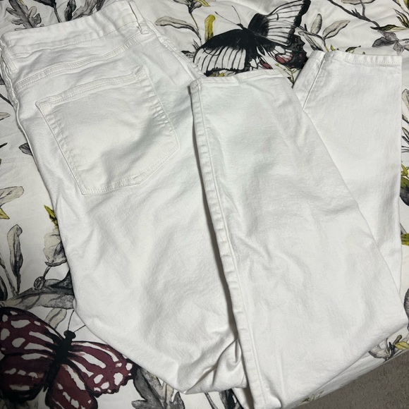 GOOD AMERICAN SIZE 18 GOOD WAIST light compression white jean - Picture 8 of 9